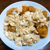 牡蠣フライ卵とじ丼